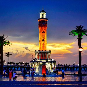 İzmir'deki Medyumlar